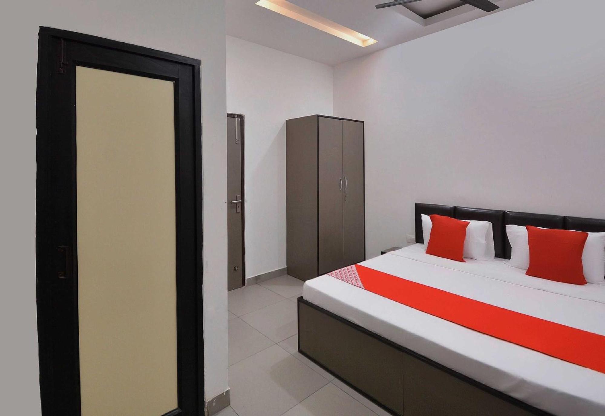 Hotel O White Solitaire Ludhiana Exterior photo