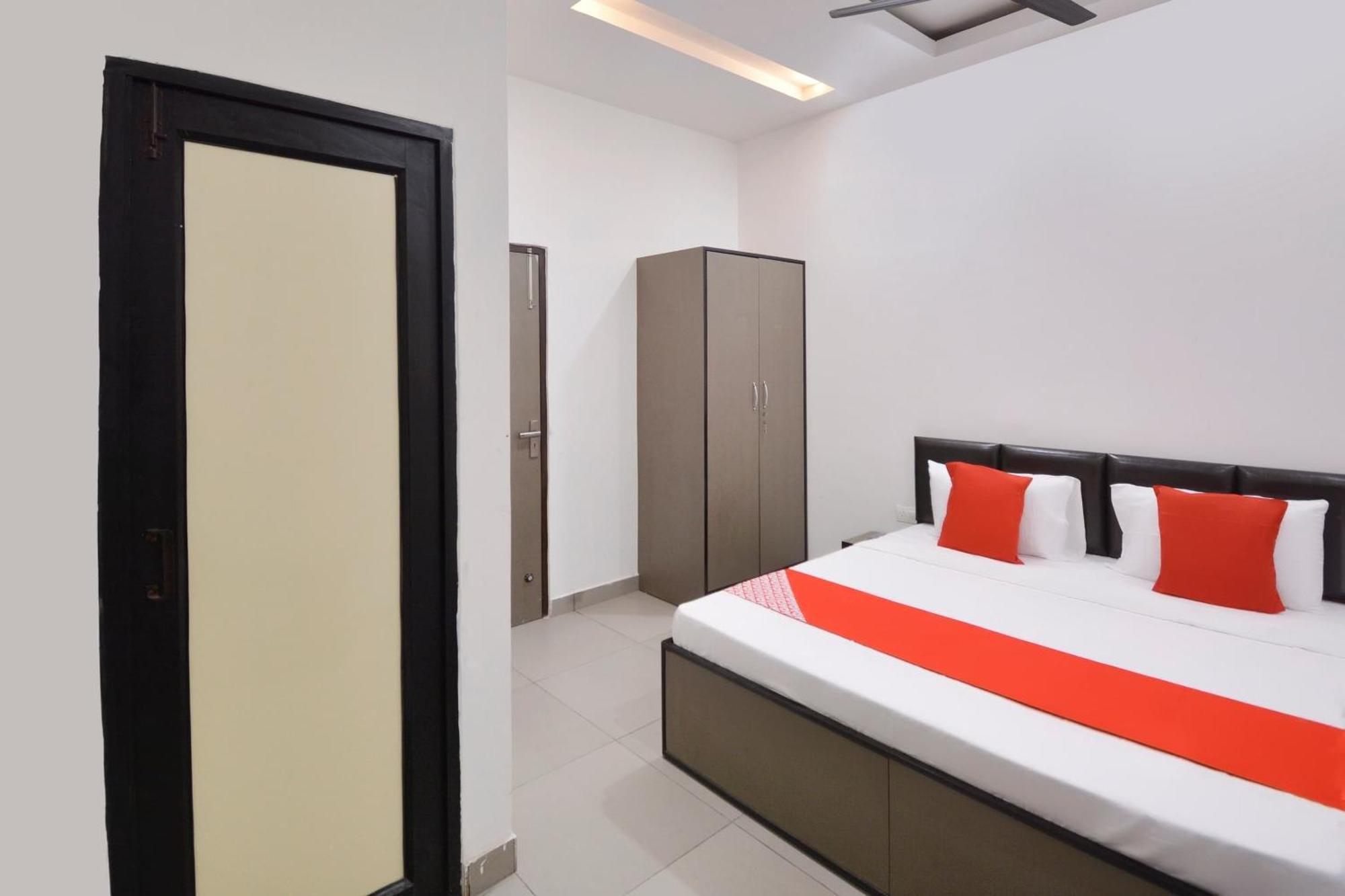 Hotel O White Solitaire Ludhiana Exterior photo